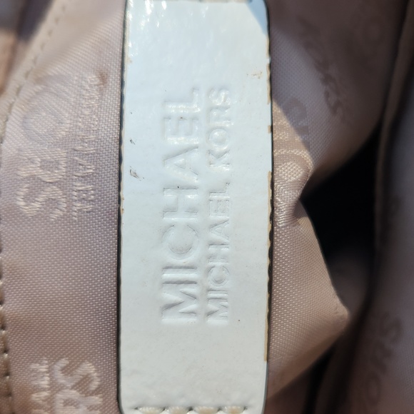 Michael Kors Patent Leather White and Gold Shoulder Tote - Picture 13 of 16